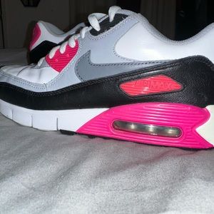 Nike Air Max 90 NIKEiD Women’s Size 9